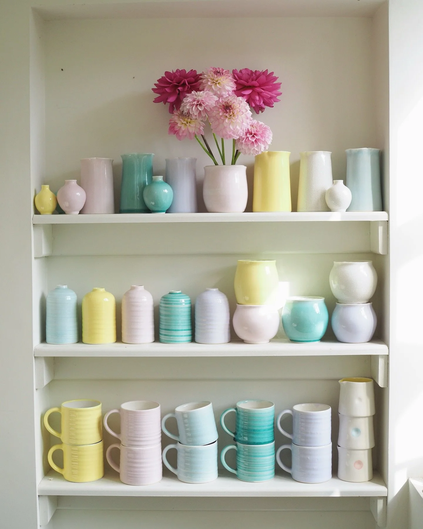 Reasons to be cheerful:

1. I picked my first small bunch of pom-pom dahlias (as seen on the top shelf of my kiln room)
2. Art in the park is this weekend 🌺 🎨 and I&rsquo;ve been busy getting lots of lovely handthrown ceramics made, glazed and fire