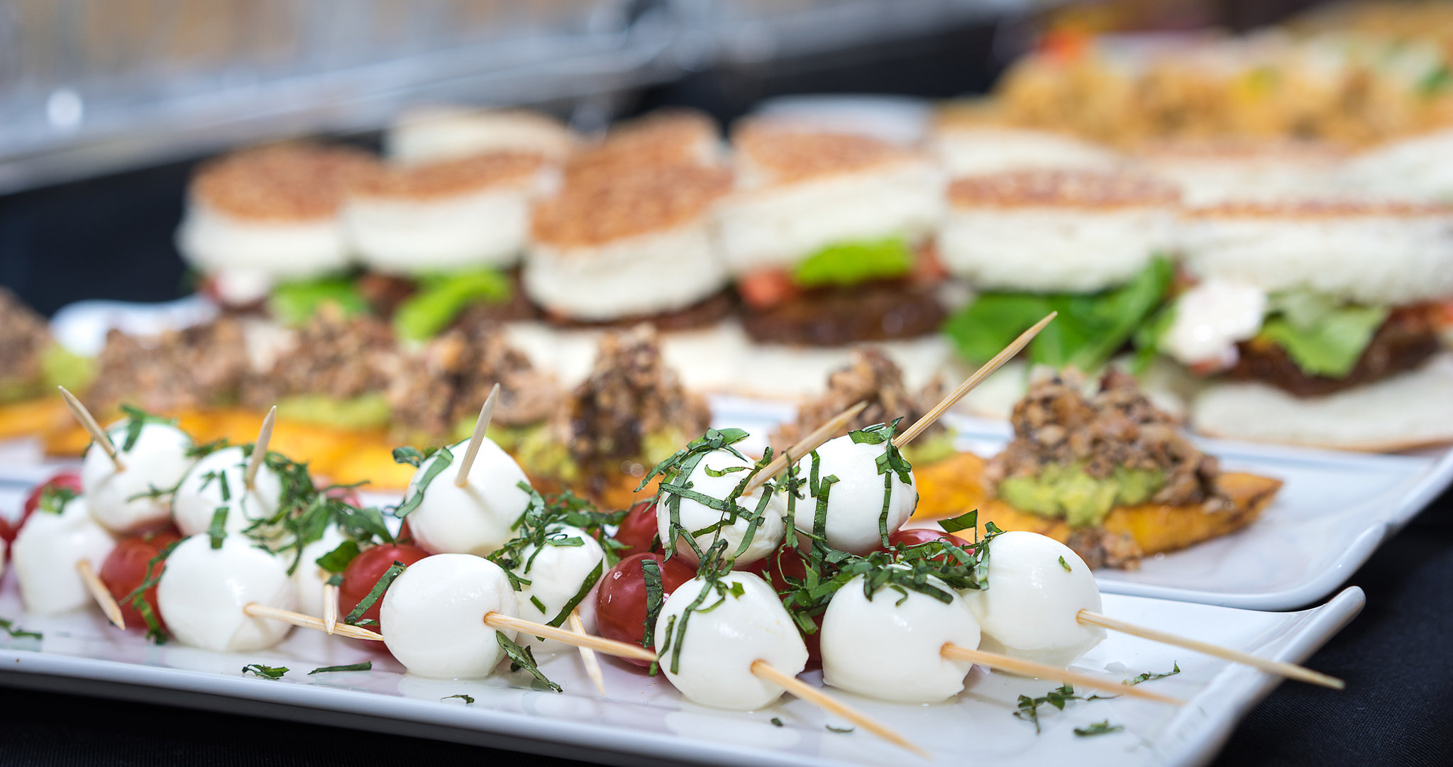 11.25.2017-KingCatering-Surpise-Party062.jpg