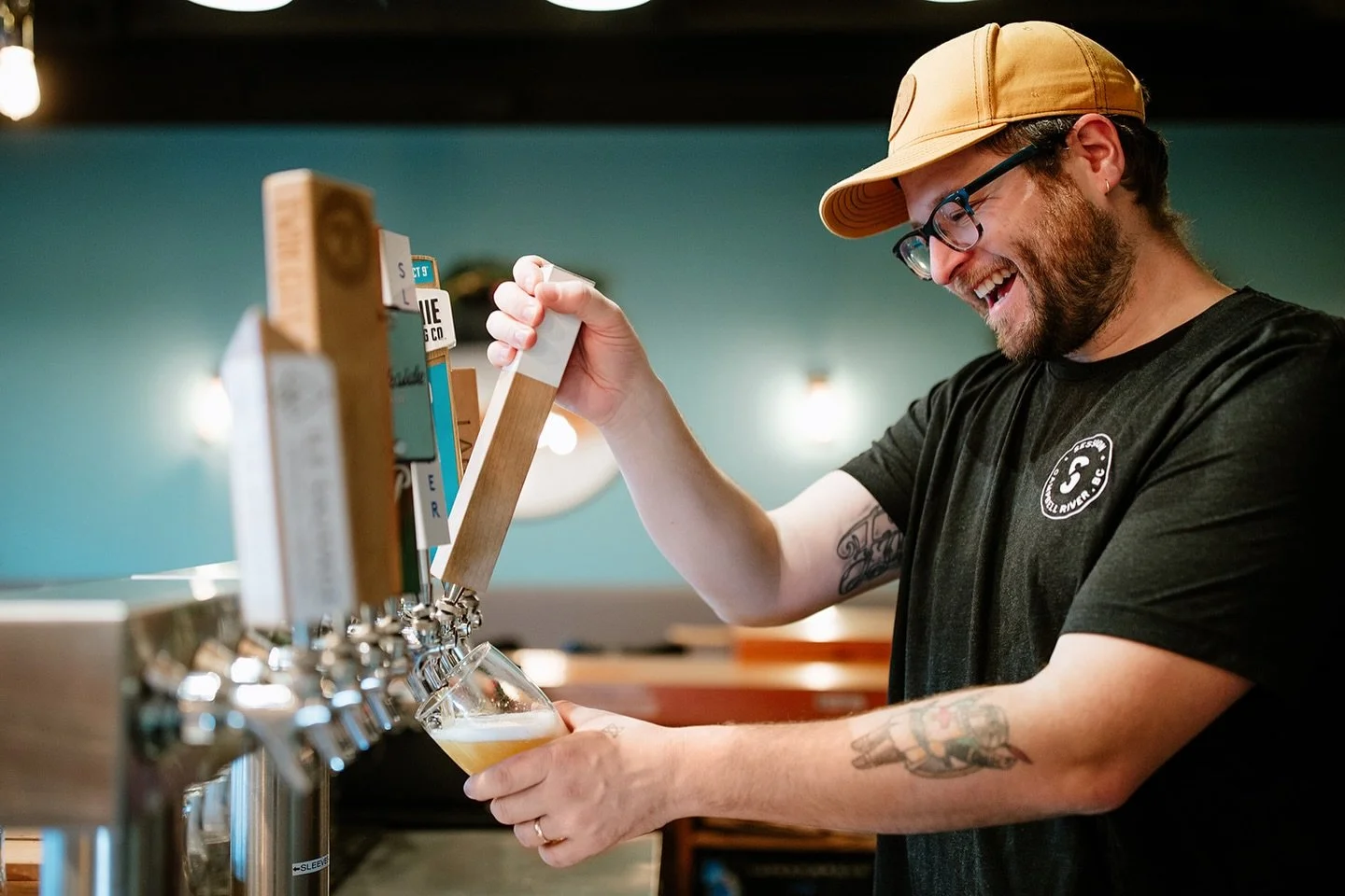 The sun is out, the weekend is officially within reach, and this is exactly what your Friday afternoon should look like.

There is just something about a sunny Friday that makes you want to clock out early, grab your favorite people, and fill a table