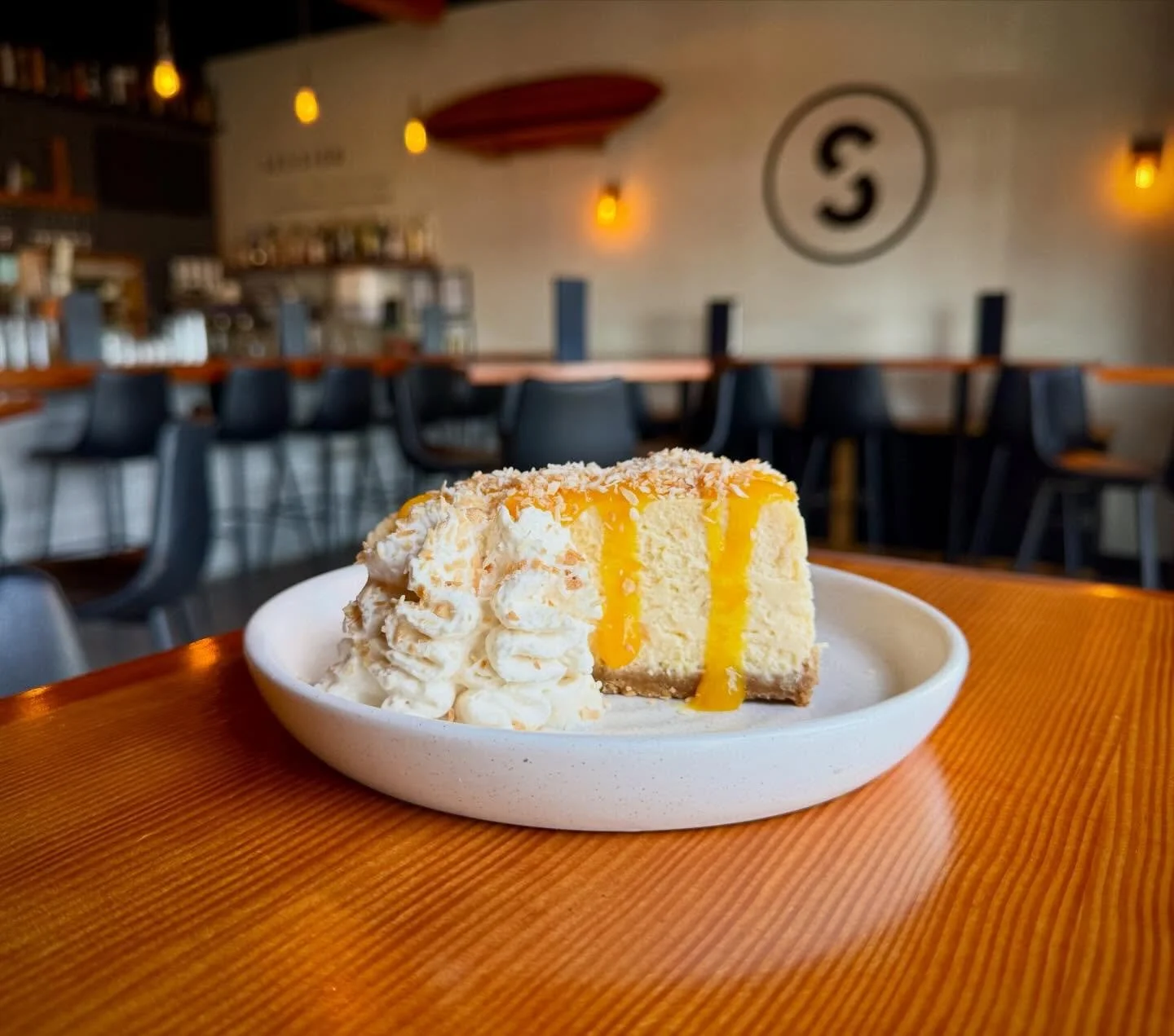 🥥 Fresh, Bright, and Ready for Spring: say hello to the Coconut Lime Mango Cheesecake 🥭.

It starts with a classic, buttery graham cracker crust that holds a perfectly rich and creamy coconut lime filling. To take it over the top, we finished it wi