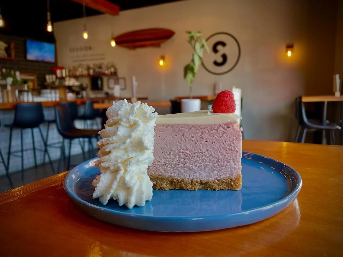 ❤️ A GF Favourite for Mother&rsquo;s Day! 🍰

Earlier this week we talked about our commitment to safe, delicious gluten free dining. Now, we are bringing that same energy right to the dessert menu.

To celebrate Celiac Awareness Month, both of our c