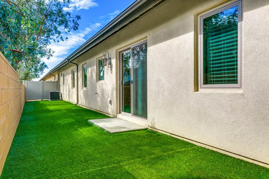 9165 7th St-FB-026.jpg