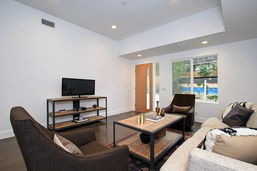 Bridgeport Dr 1637 006-sm.jpg