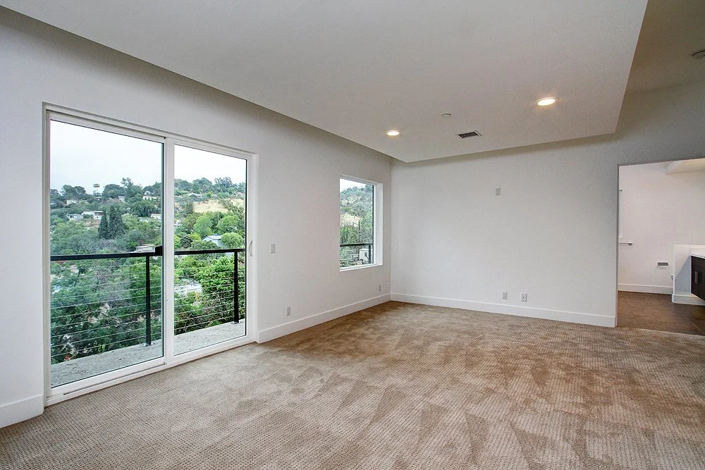 Bridgeport Dr 1637 016-sm.jpg