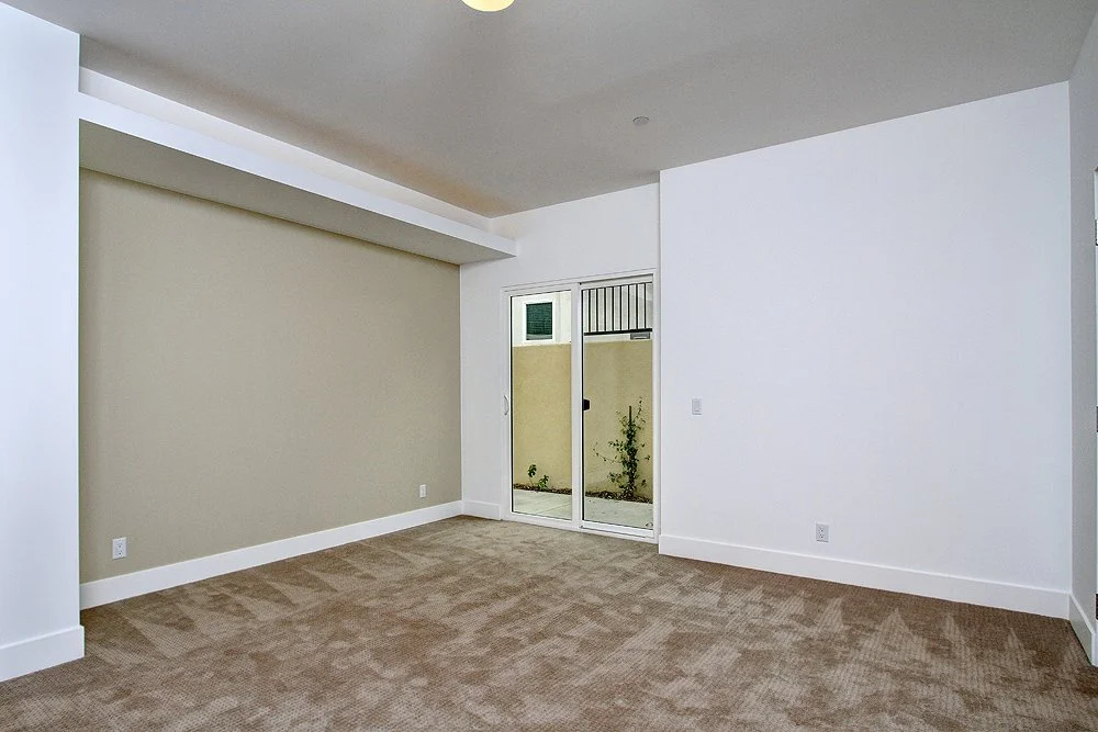 Bridgeport Dr 1637 021-sm.jpg