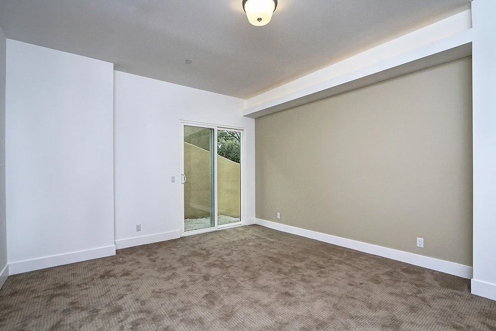 Bridgeport Dr 1637 023-sm.jpg