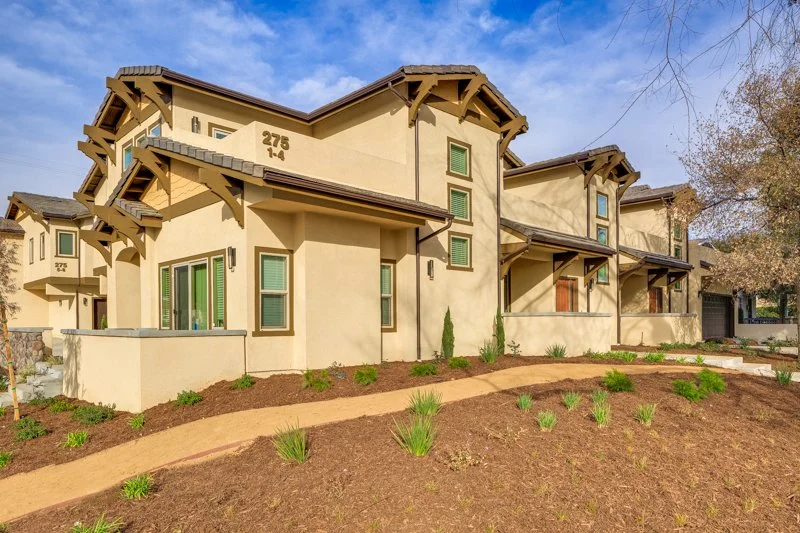 275 W Center St-002.jpg