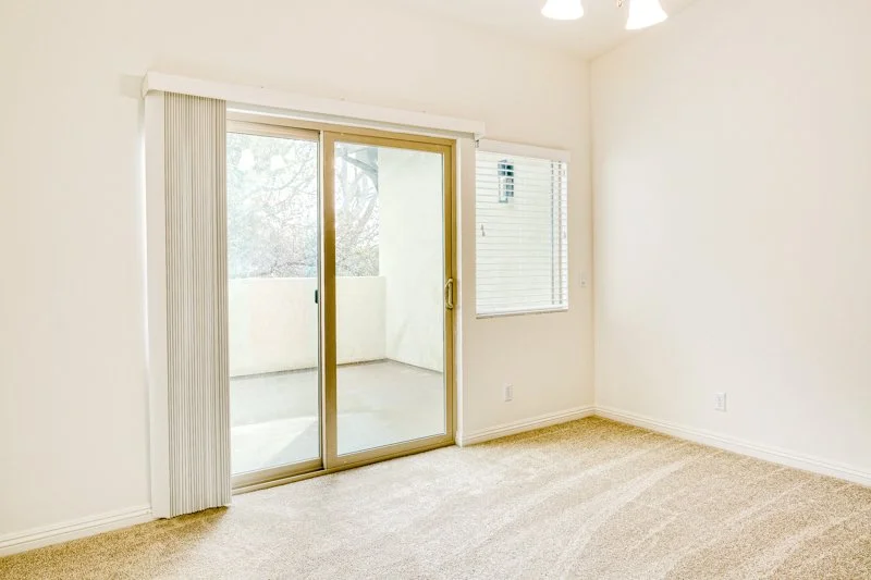 275 W Center St-014.jpg