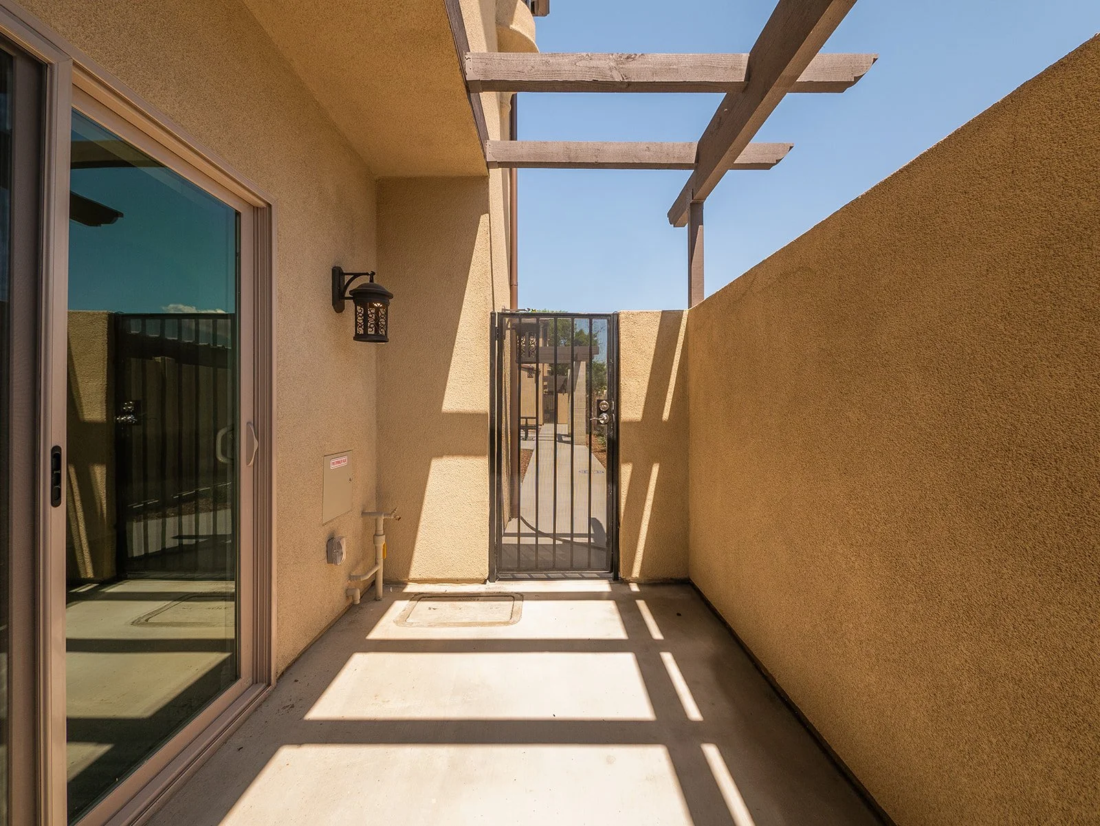 1169 W Grand Ave (17).jpg