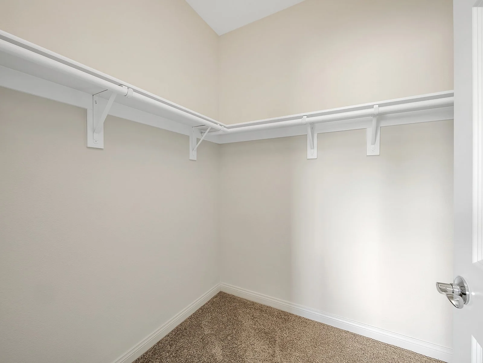 1169 W Grand Ave (24).jpg