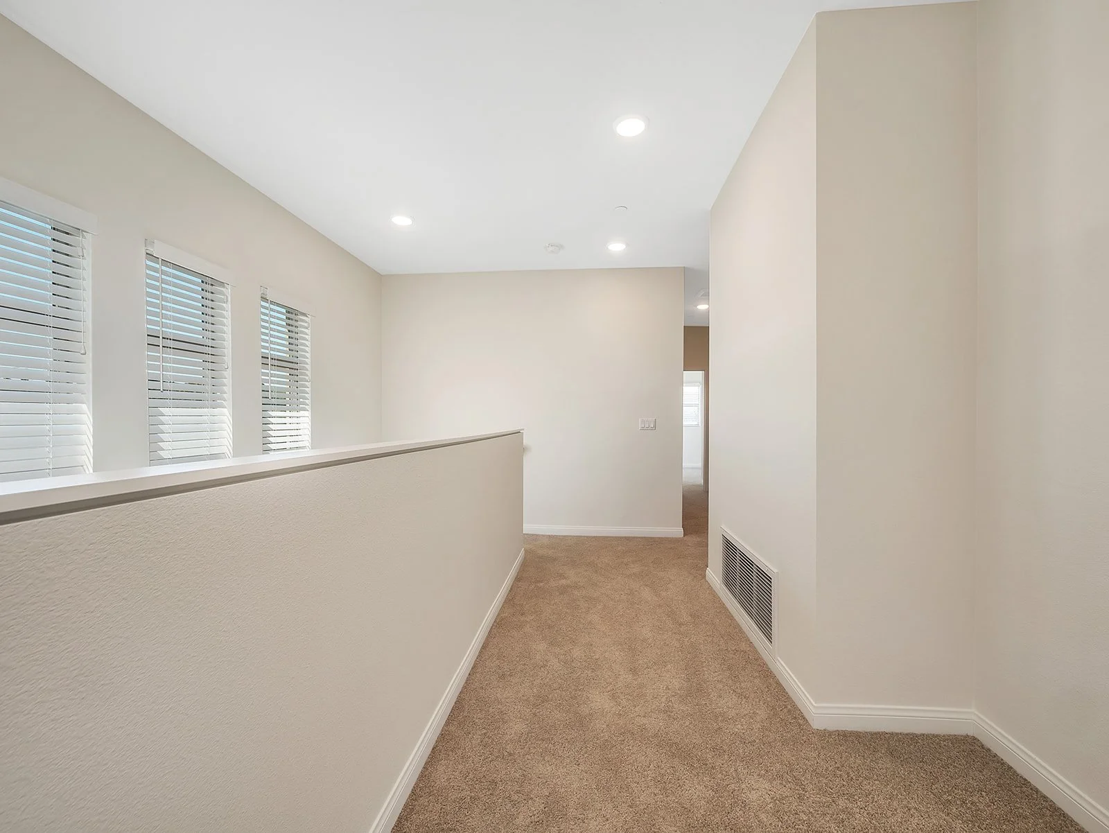 1169 W Grand Ave (25).jpg