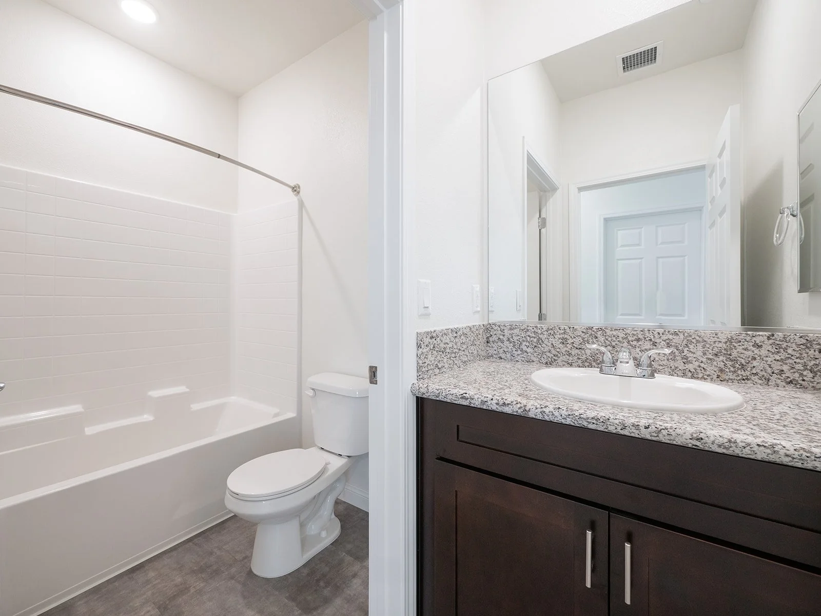 1169 W Grand Ave (31).jpg