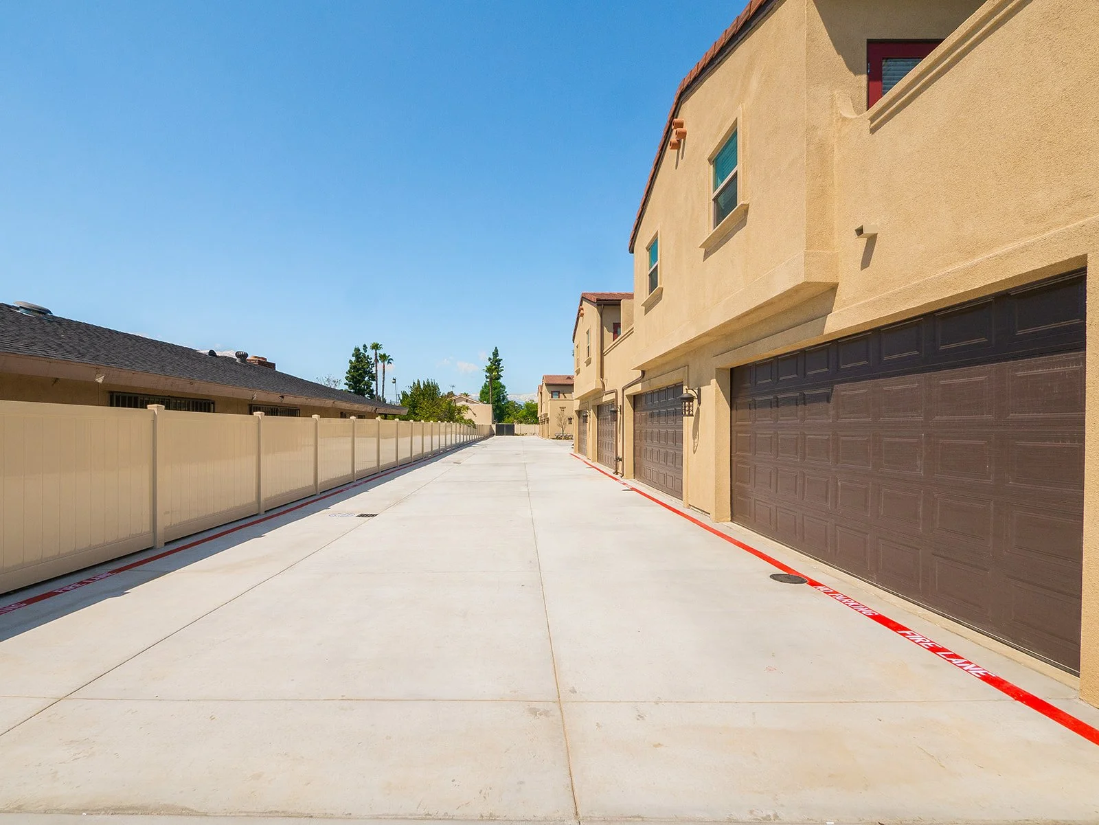 1169 W Grand Ave (49).jpg