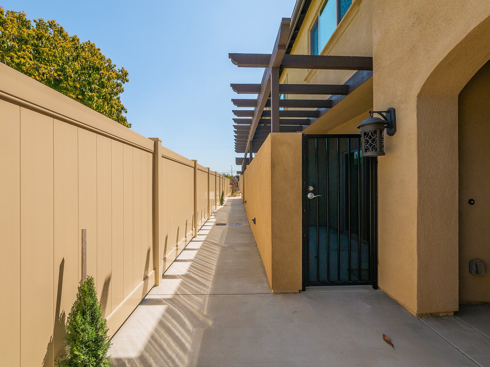 1169 W Grand Ave (56).jpg