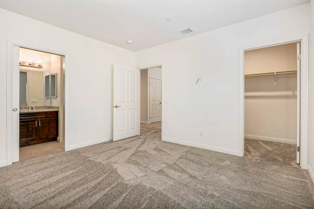 1452 S. White Ave-MLS-025.jpg