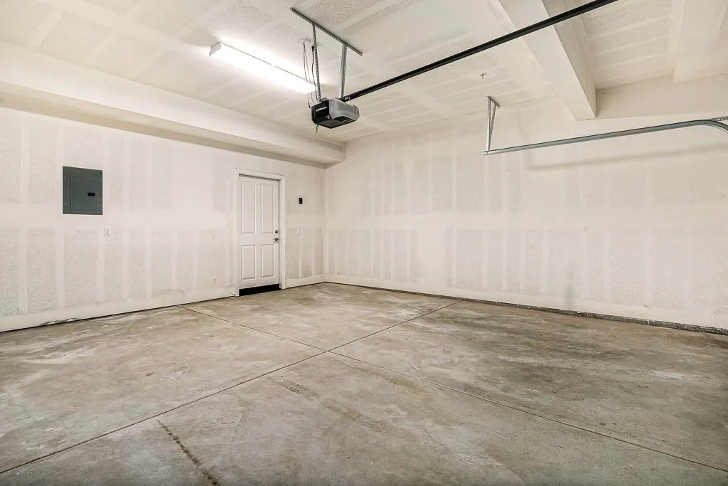 1452 S. White Ave-MLS-032.jpg