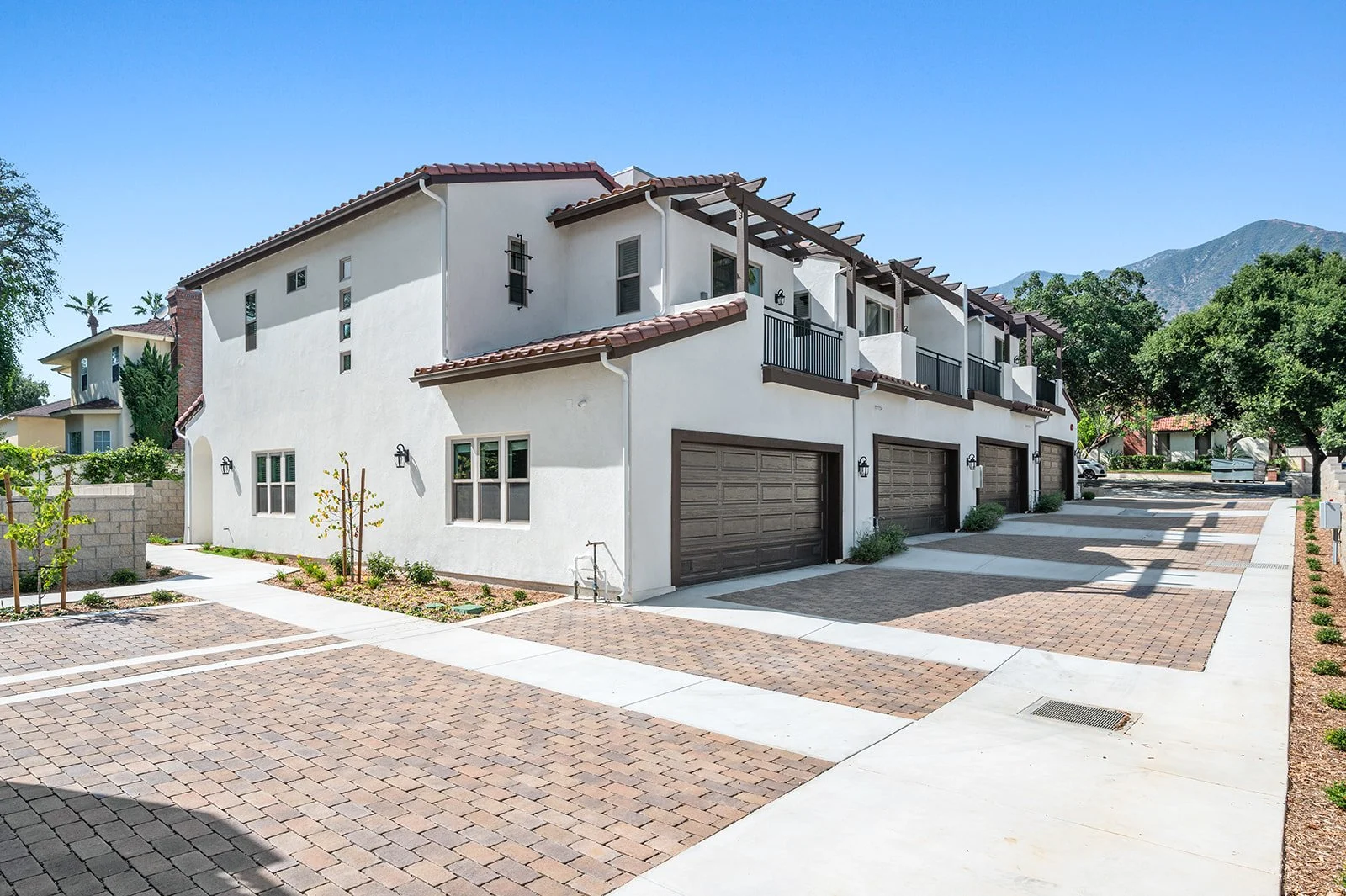 30 Suffolk Ave-2.jpg