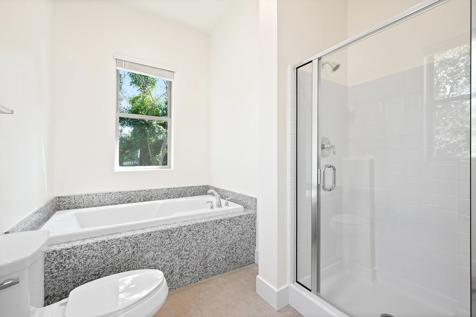 30 Suffolk Ave-25.jpg