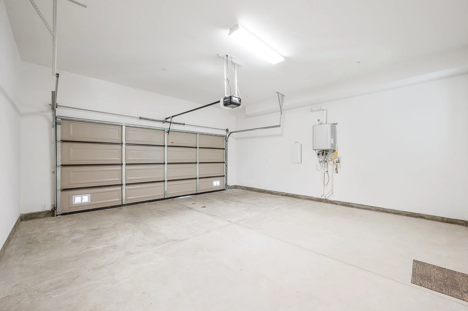 30 Suffolk Ave-35.jpg