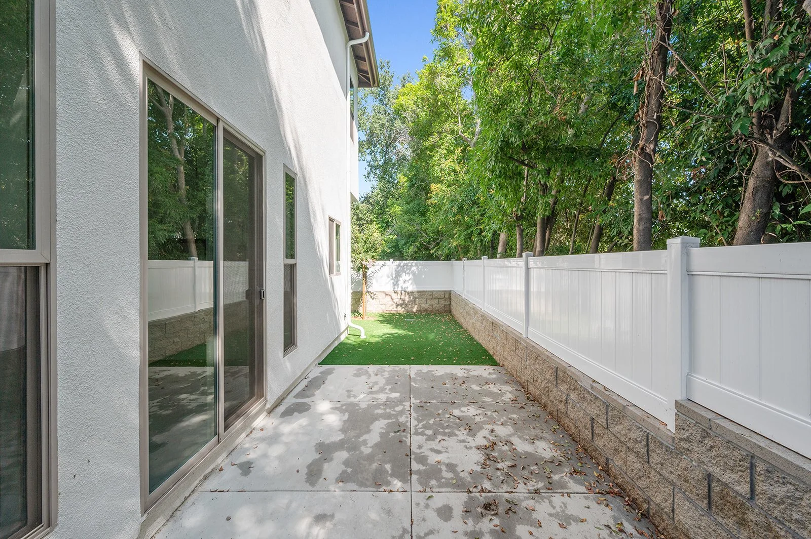 30 Suffolk Ave-38.jpg