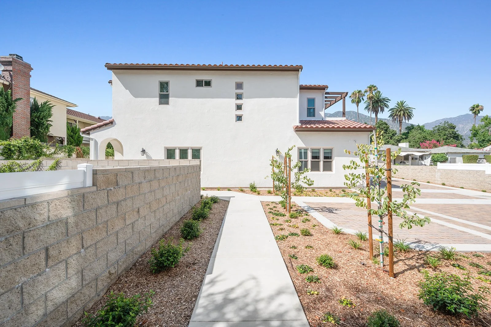 30 Suffolk Ave-43.jpg