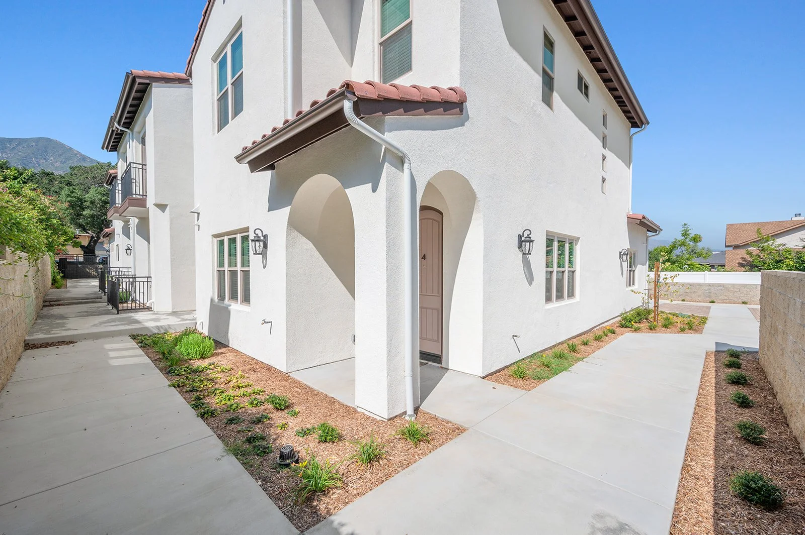 30 Suffolk Ave-46.jpg