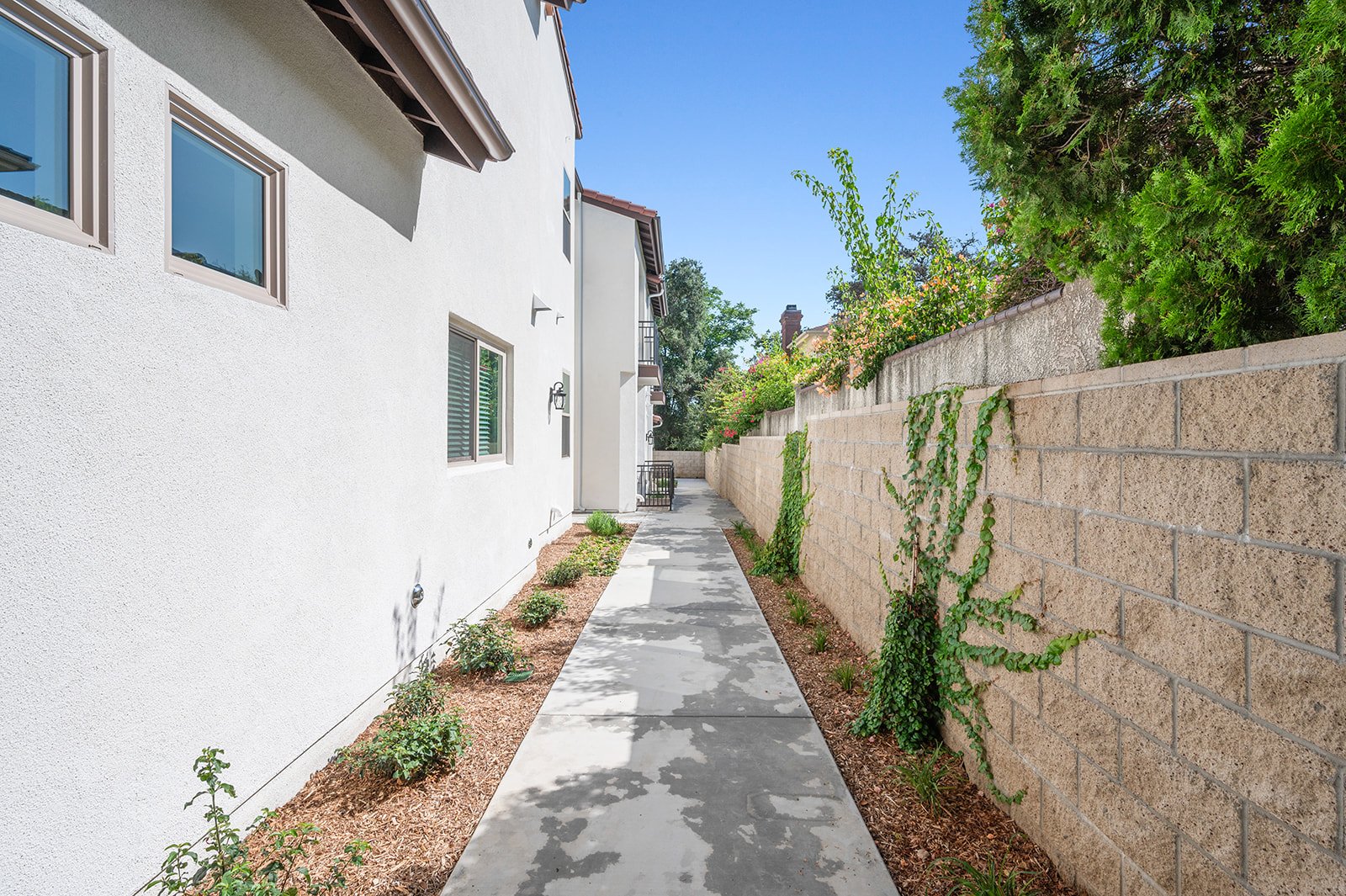 30 Suffolk Ave-45.jpg