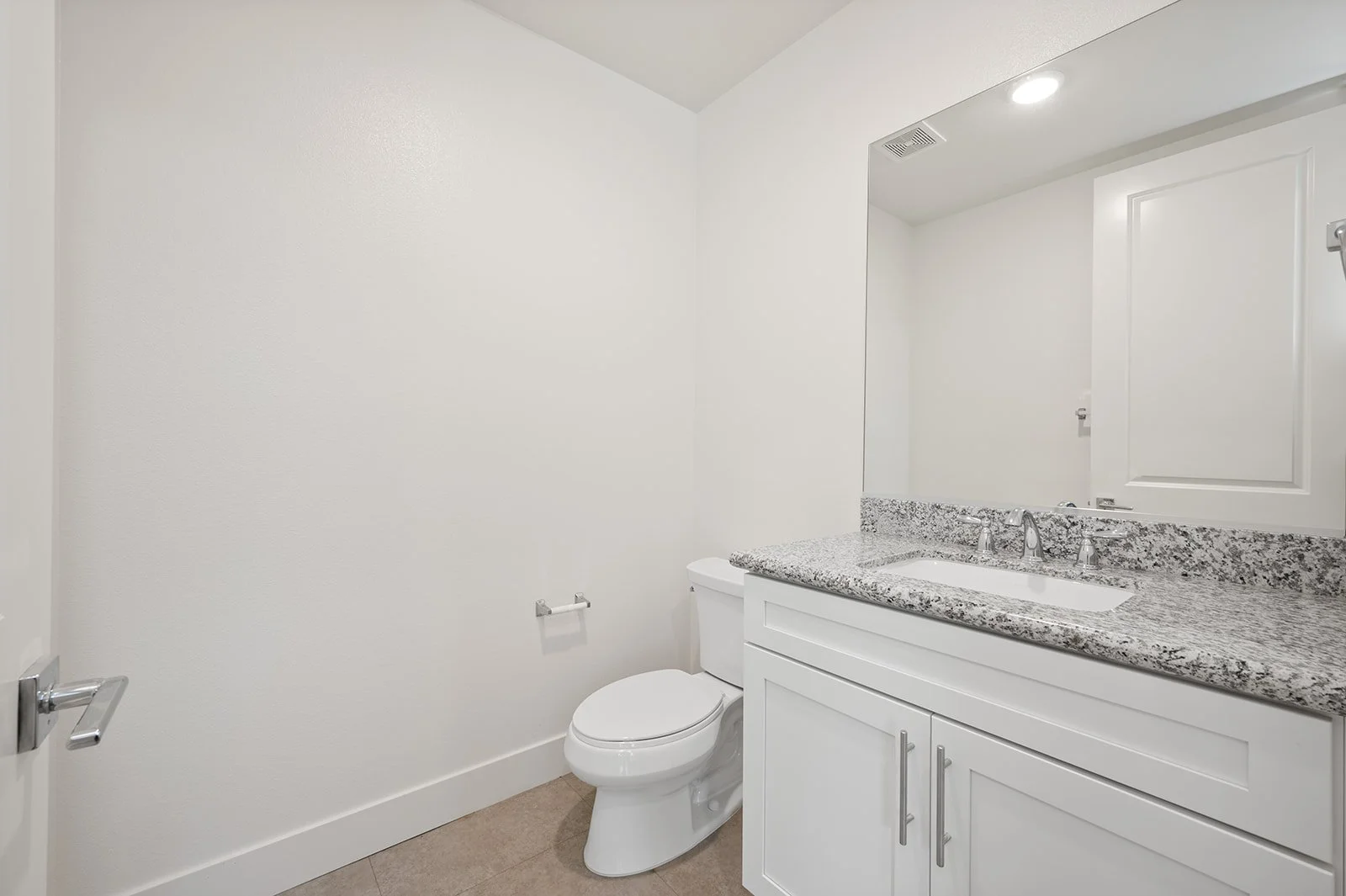 30 Suffolk Ave-59.jpg