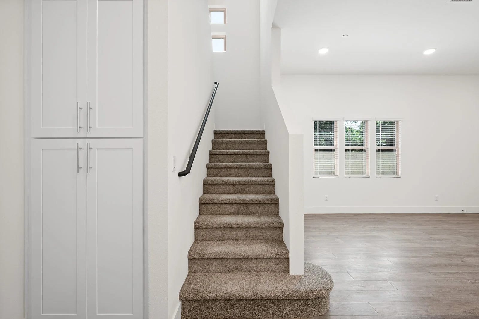 30 Suffolk Ave-60.jpg