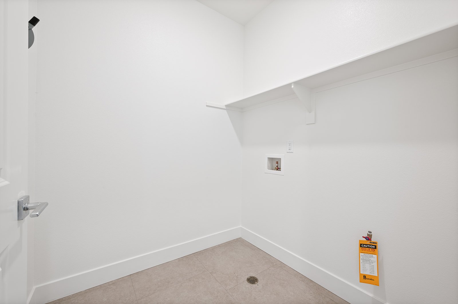 30 Suffolk Ave-72.jpg