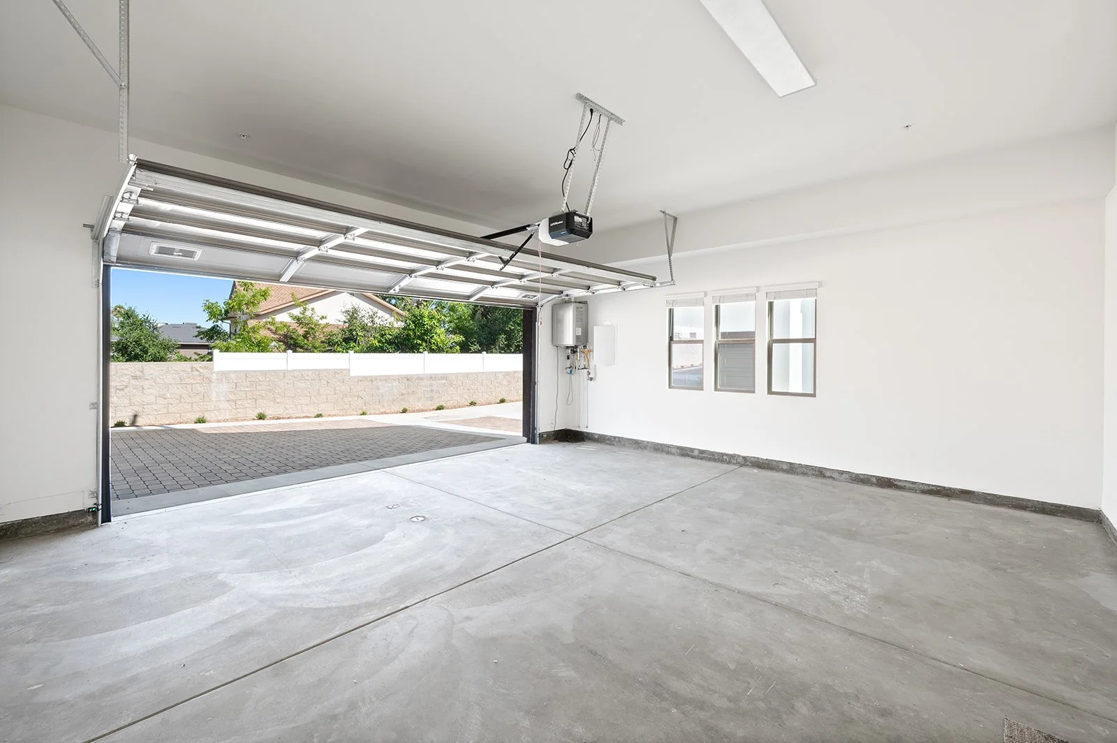 30 Suffolk Ave-75.jpg