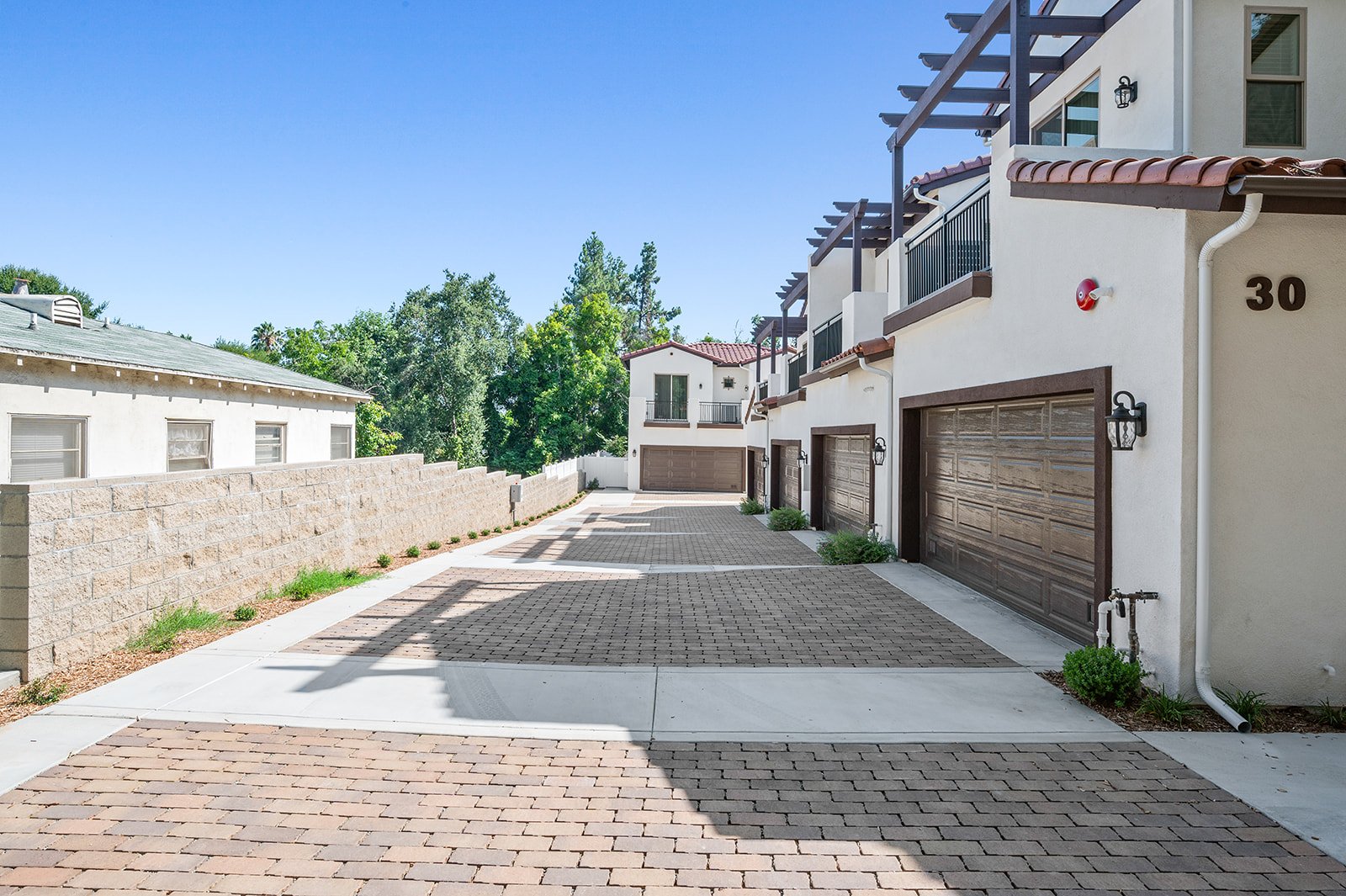 30 Suffolk Ave-78.jpg