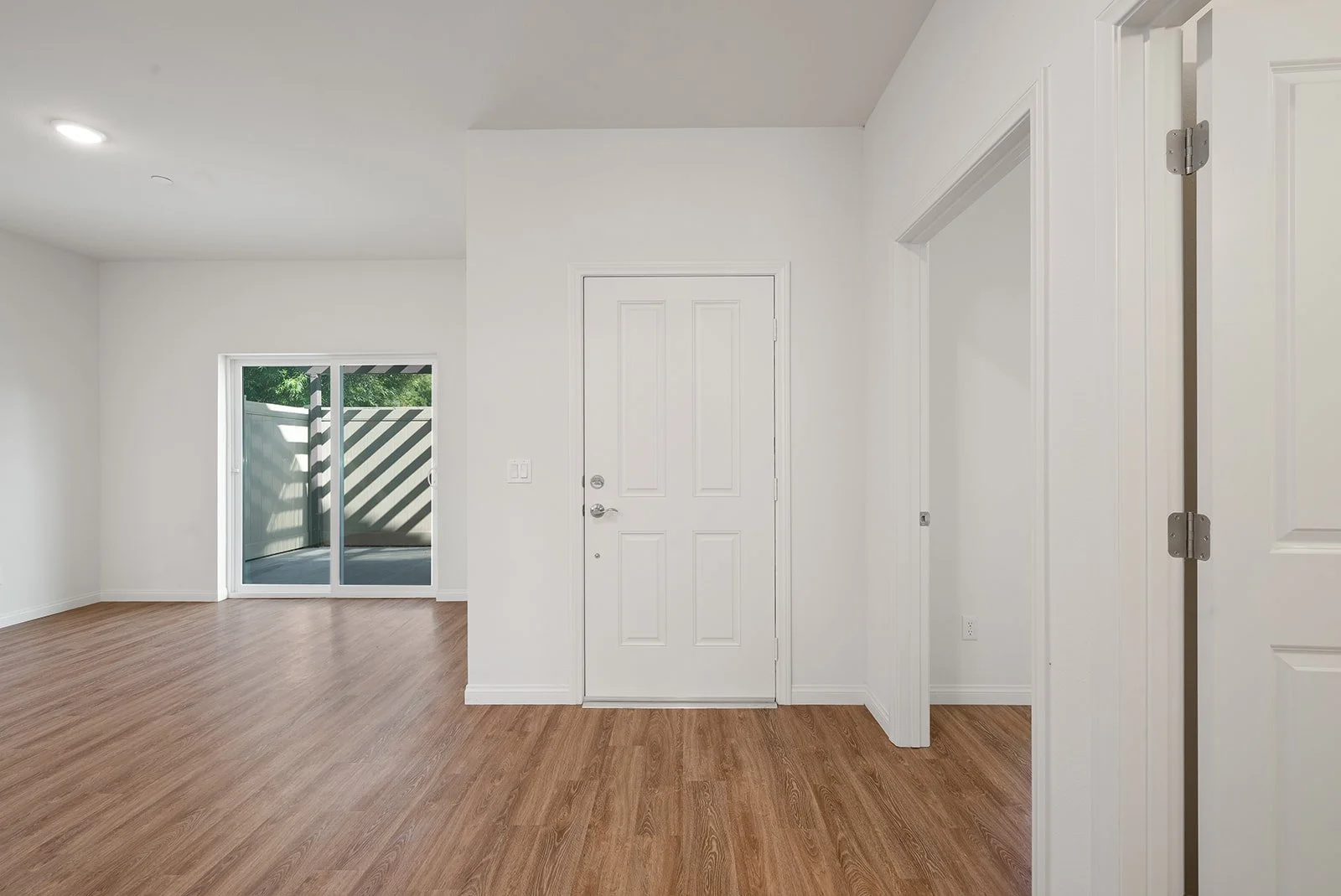 961 E Phillips Blvd-12.jpg