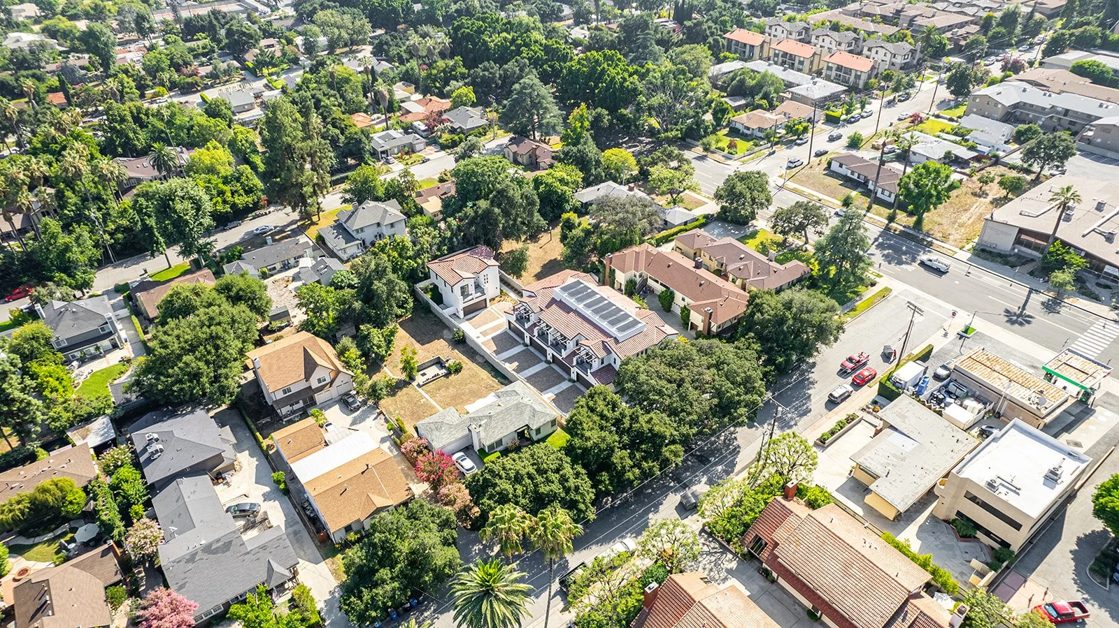 30 Suffolk Ave-89.jpg