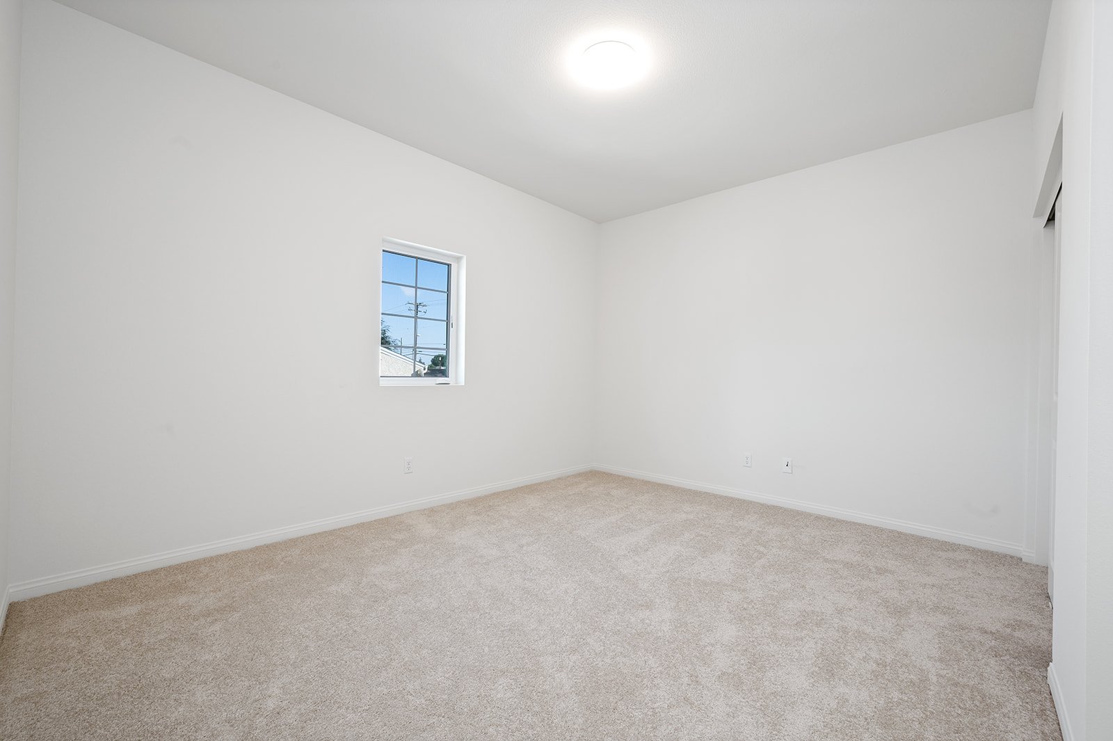 961 E Phillips Blvd-29.jpg