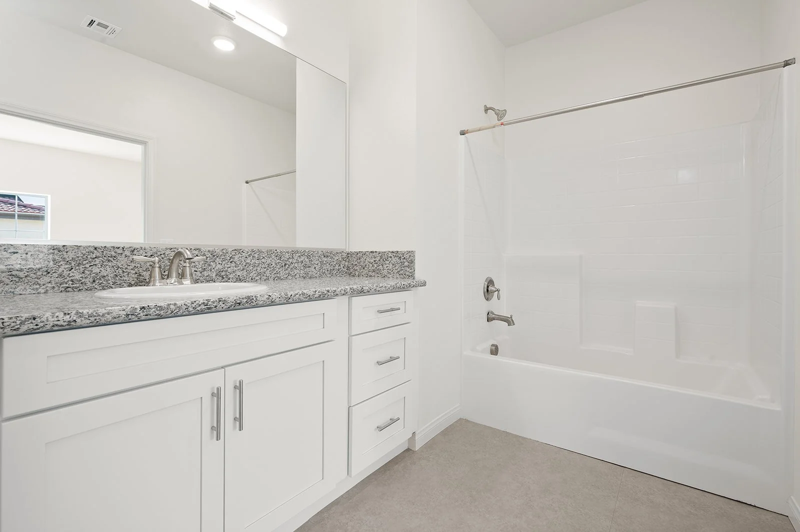 961 E Phillips Blvd-34.jpg