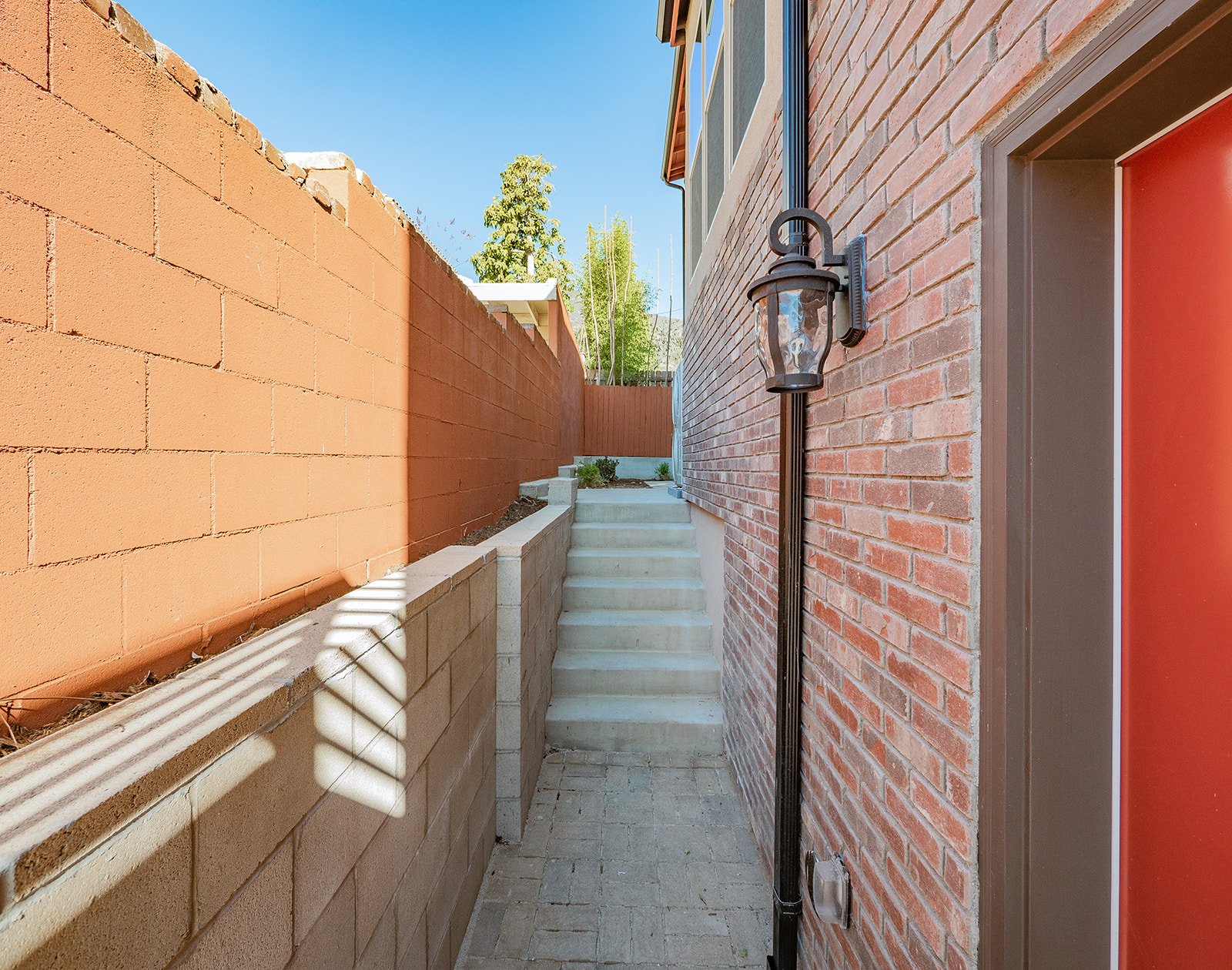 127 E Highland Ave-3.jpg