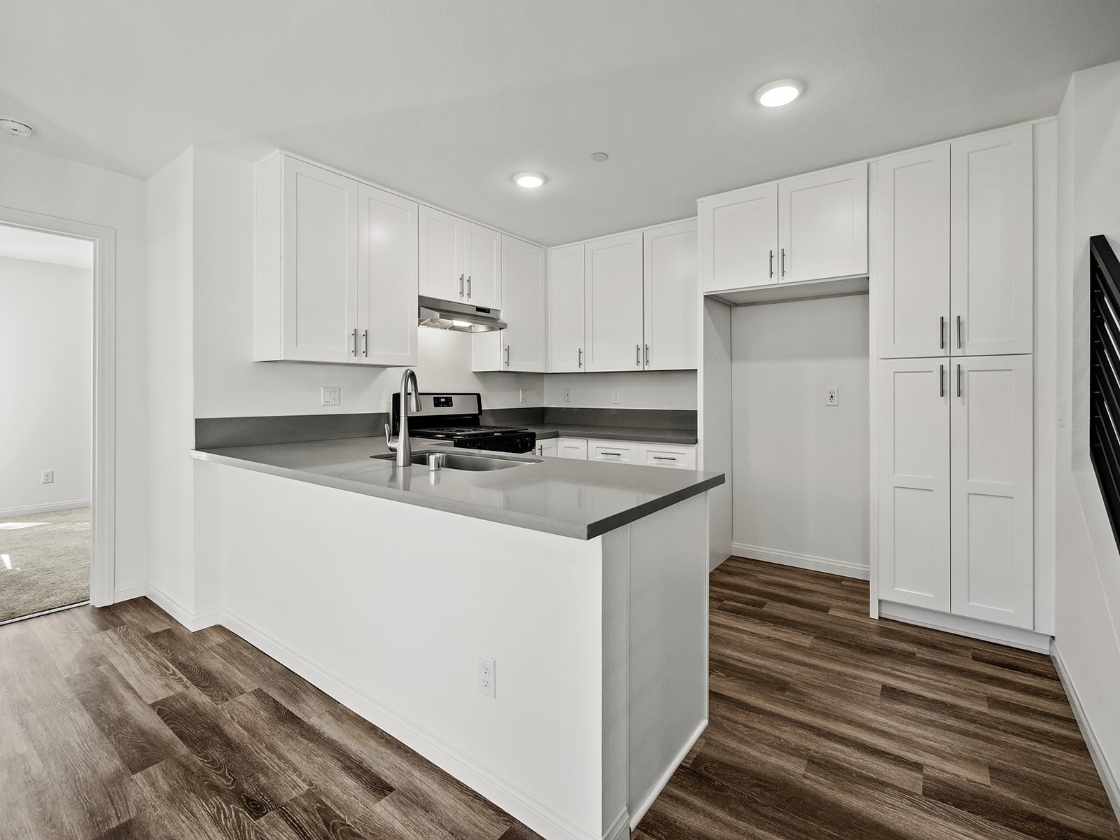 127 E Highland Ave-8.jpg