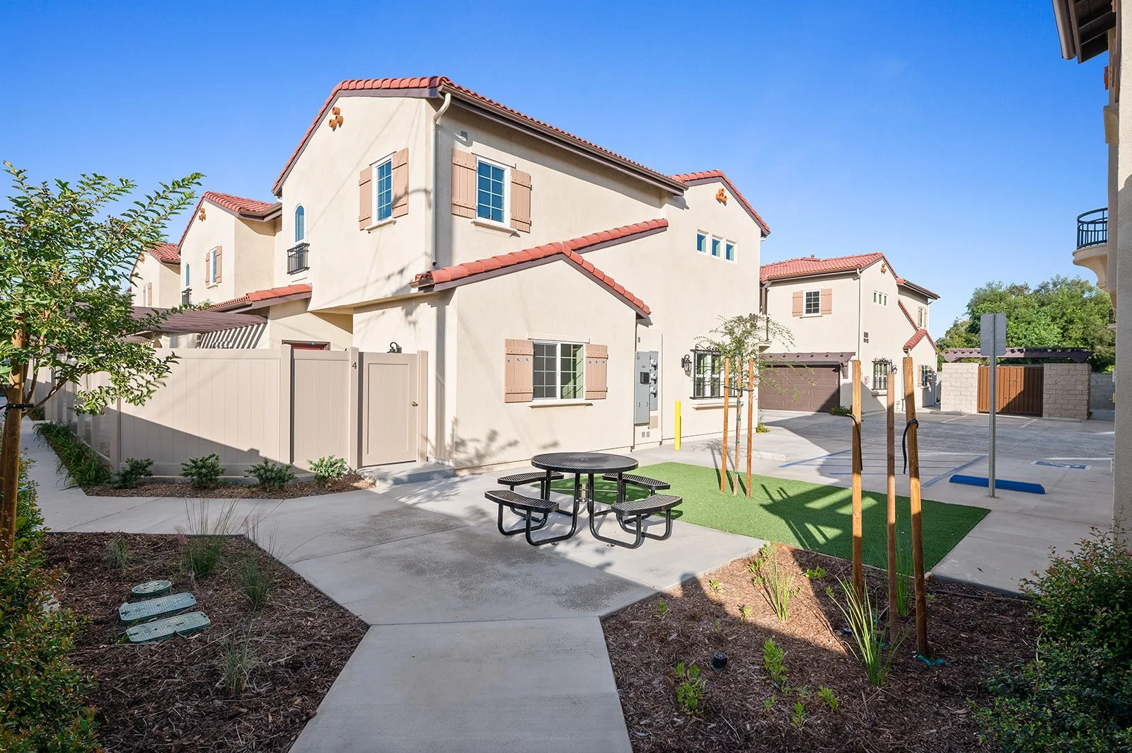 961 E Phillips Blvd-85.jpg