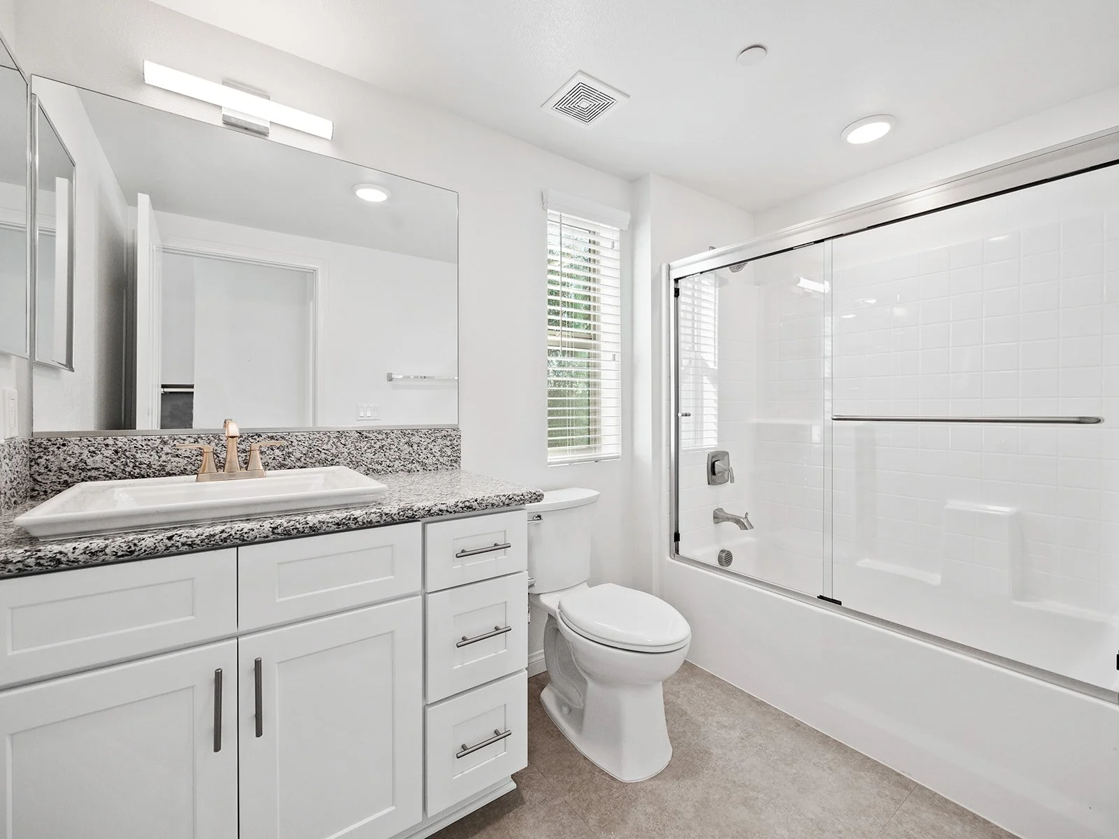 127 E Highland Ave-17.jpg