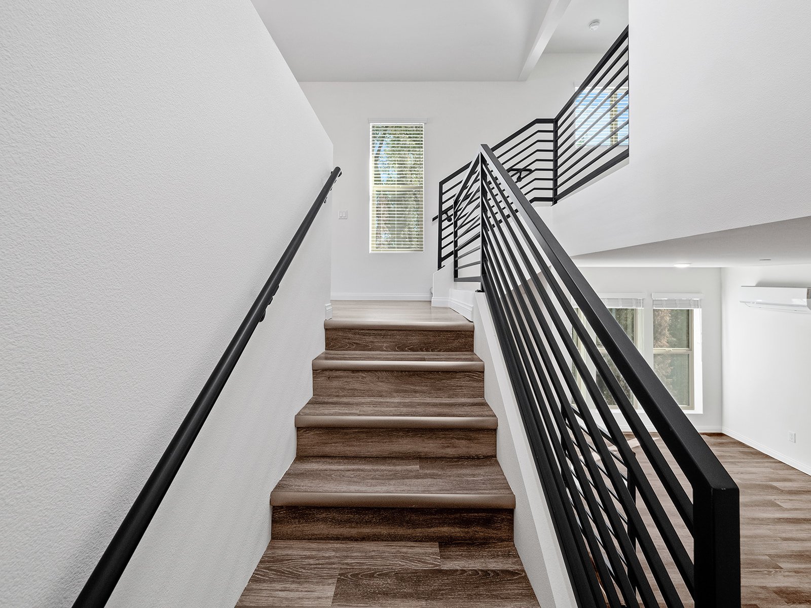 127 E Highland Ave-23.jpg