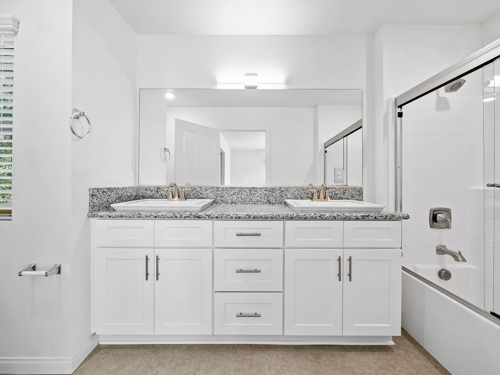 127 E Highland Ave-32.jpg