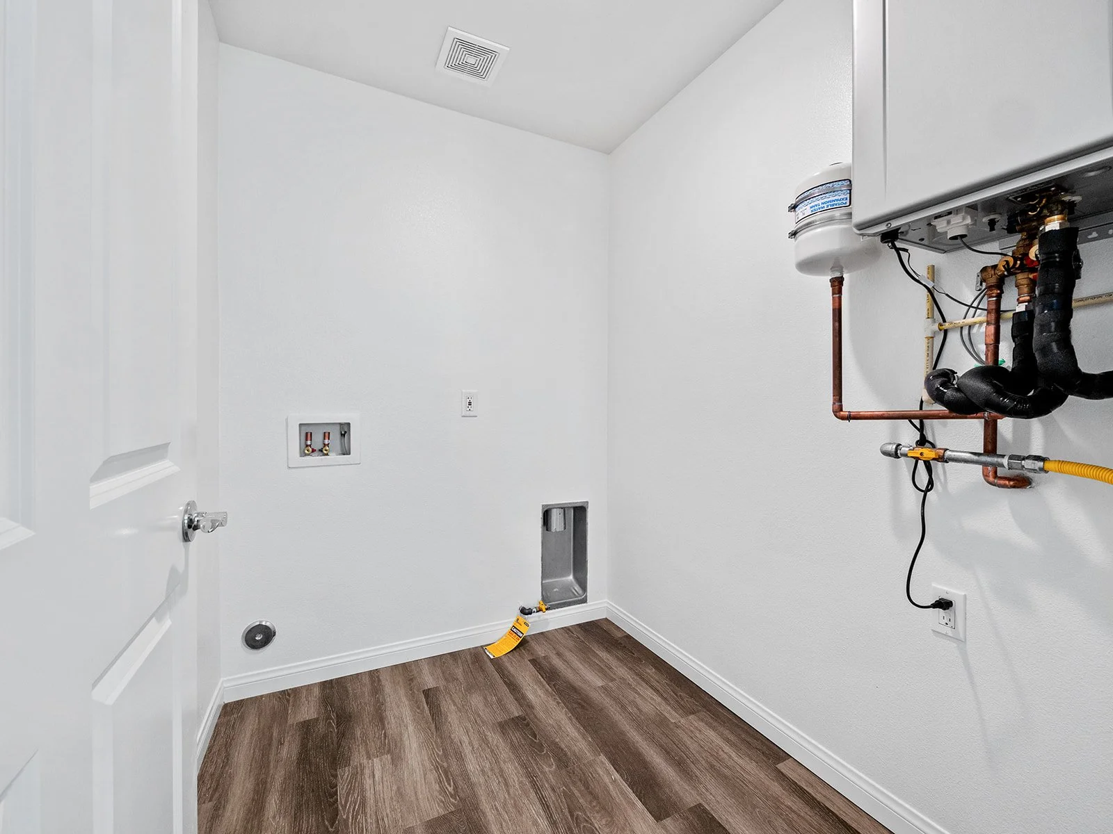 127 E Highland Ave-36.jpg