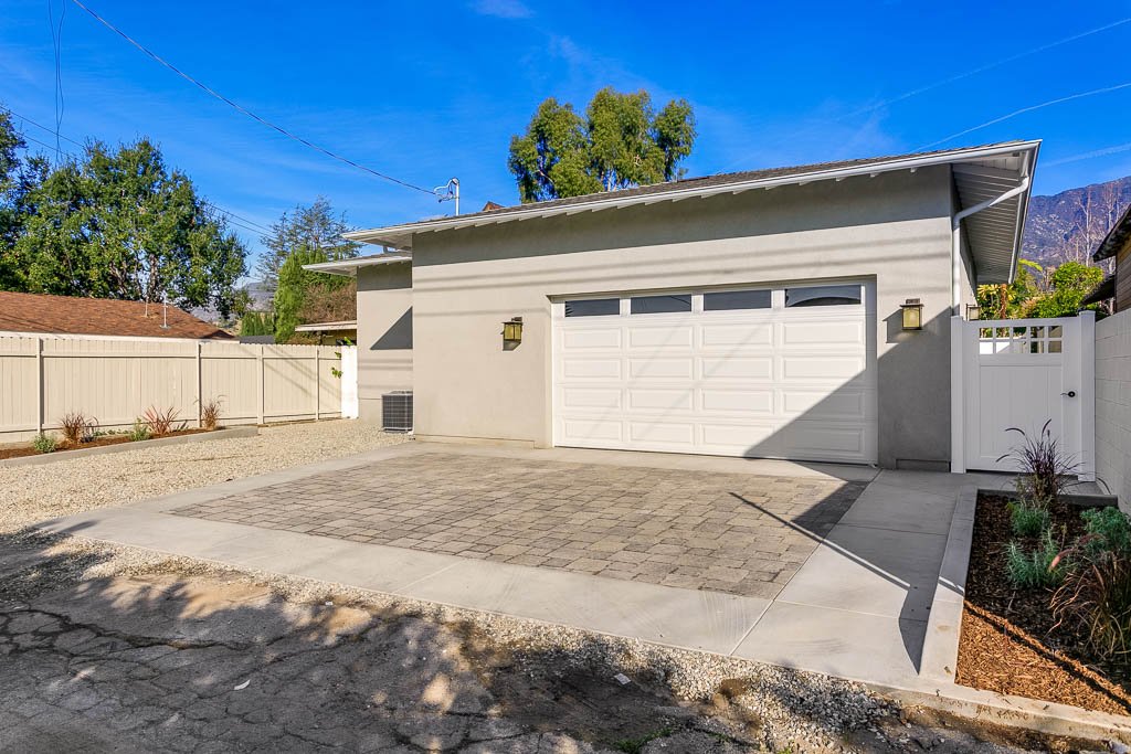 244 Linwood Ave-MLS-038.jpg