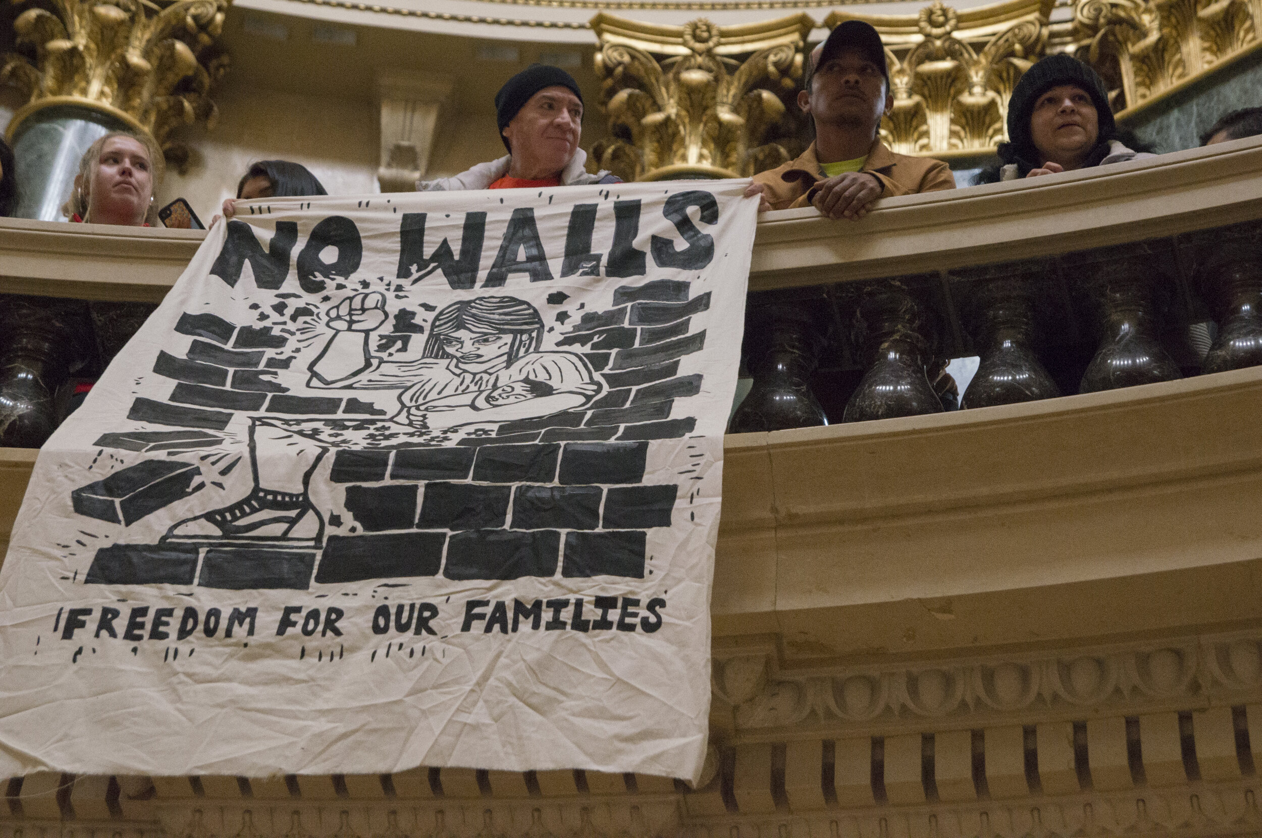  Thousands of Wisconsin immigrant workers and supporters rally in Madison at the State Capital in support of drivers licenses for all.  