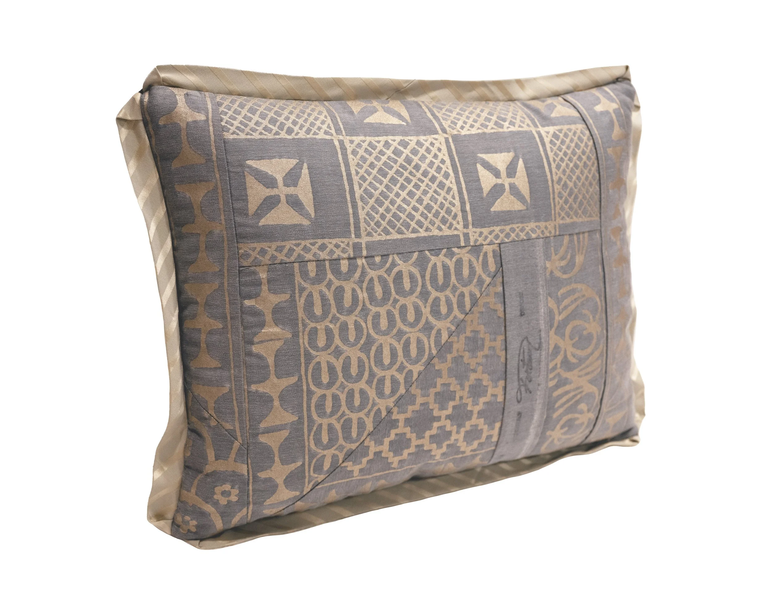 pillow 2 9.jpg