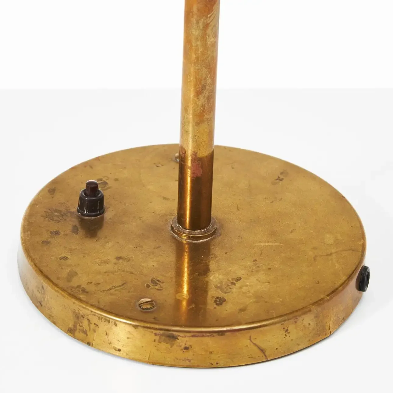 Swedish-Grace-Brass-Table-Lamp-Base.webp