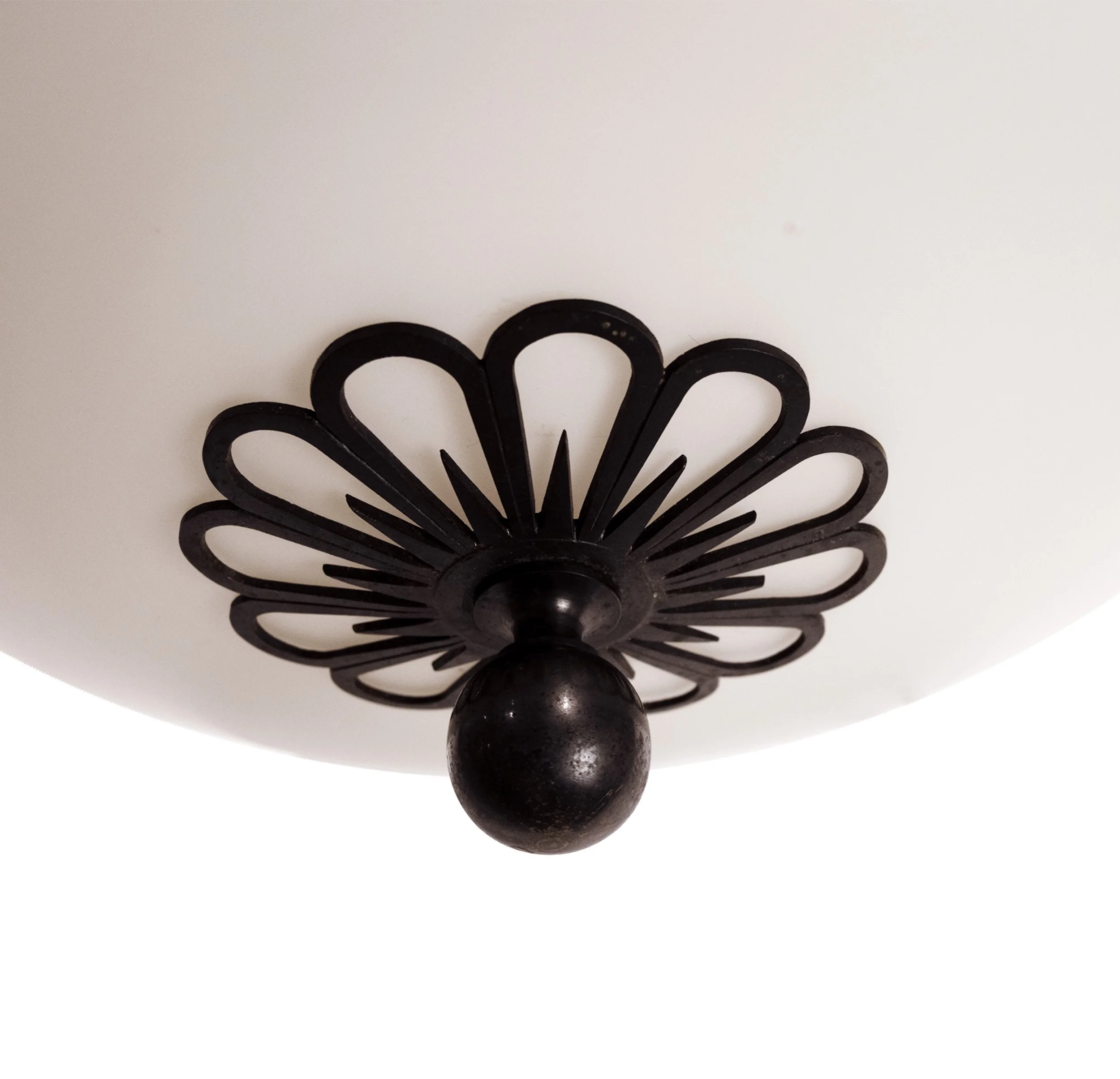 large white glass pendant 3.jpg