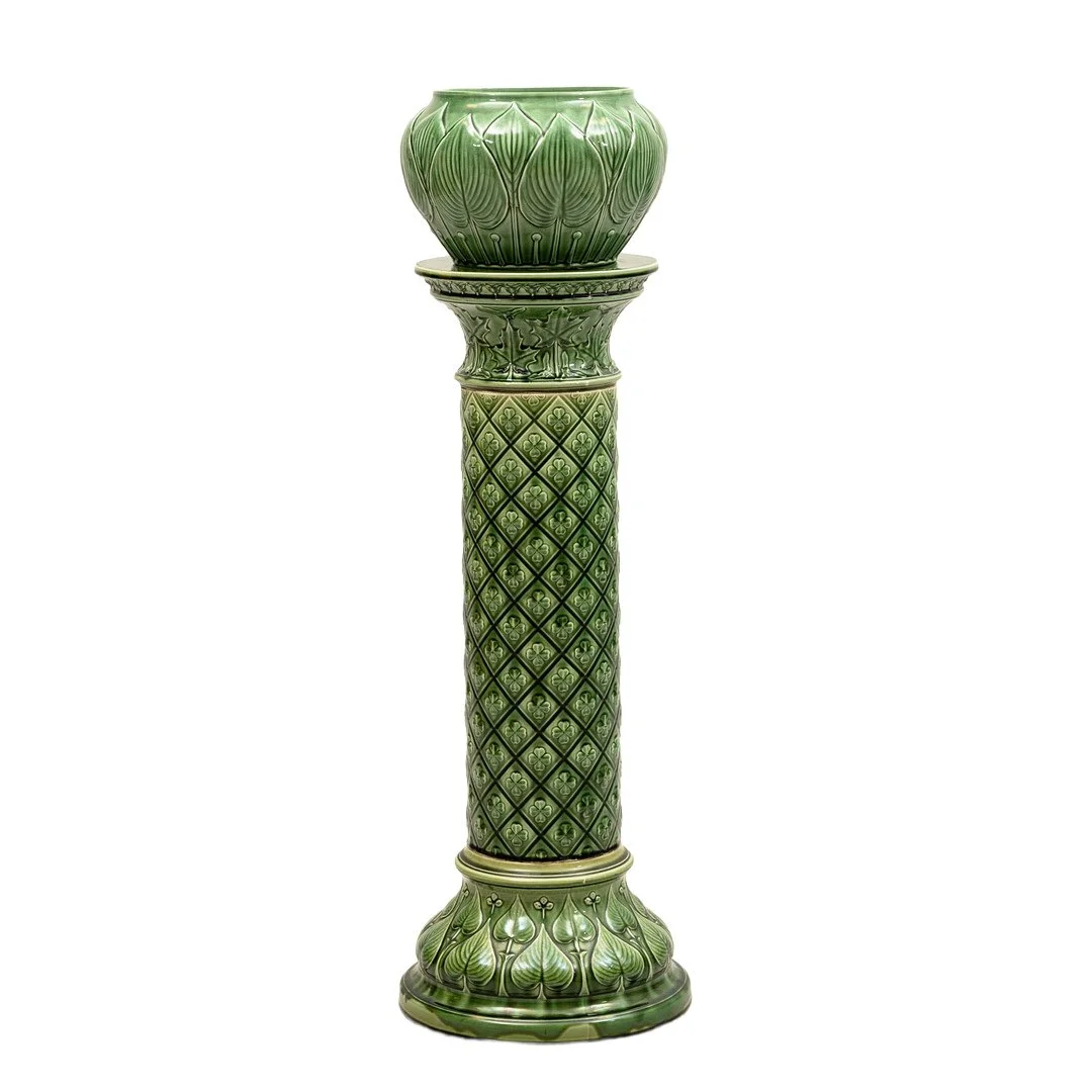 green ceramic pedestal 1.jpg