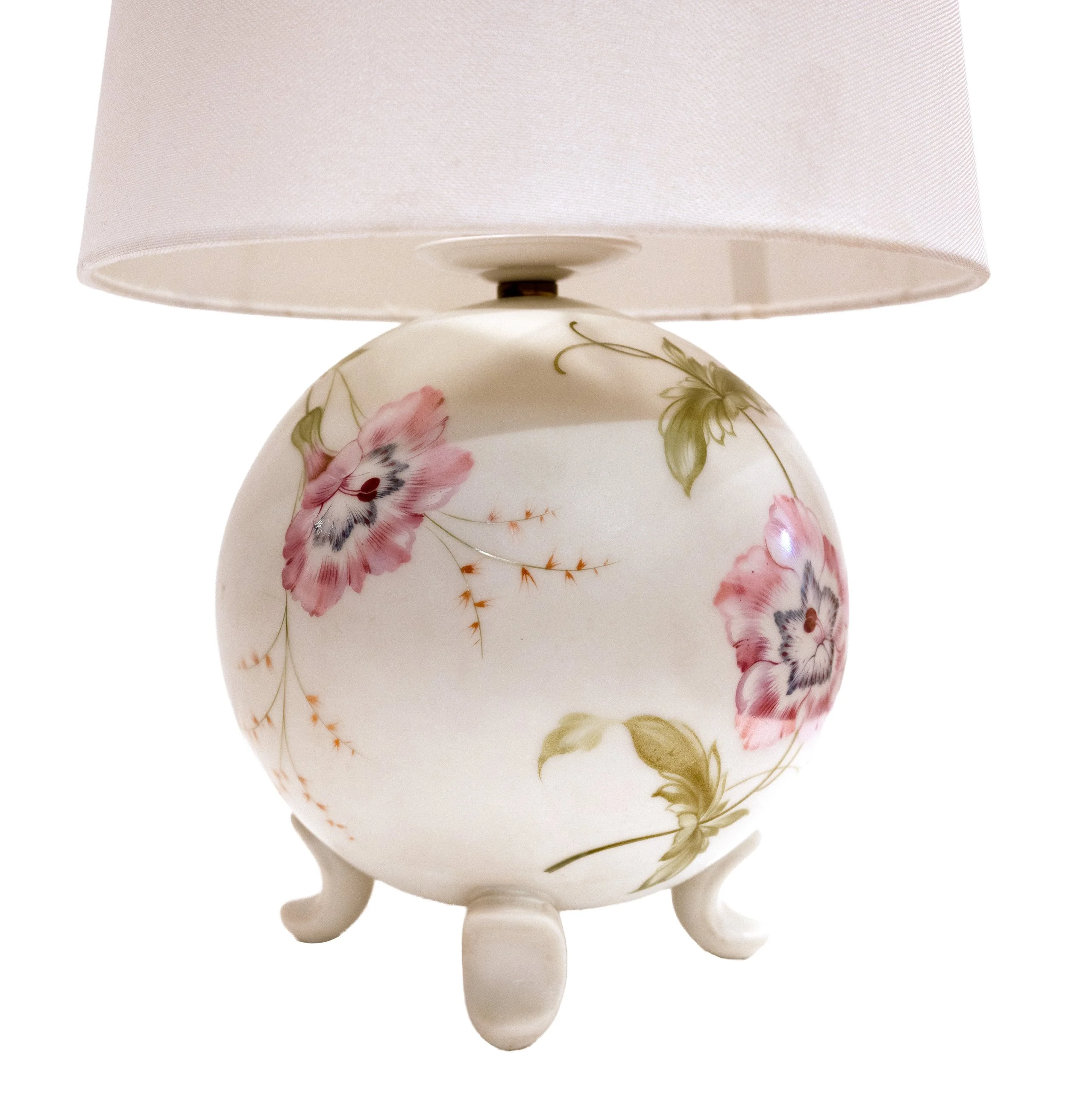 white round floral lamp 2.jpg